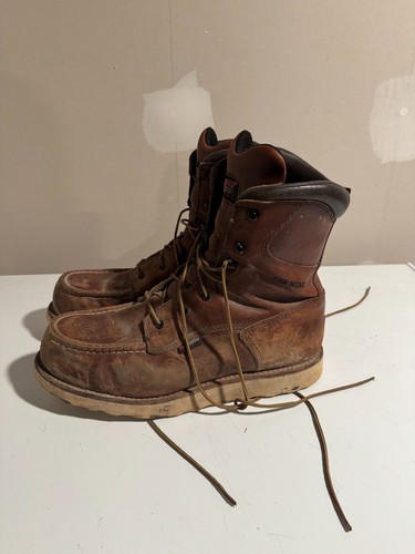 Red wing traction - wing,