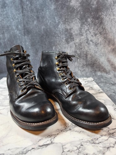 Red wing blacksmith - red,